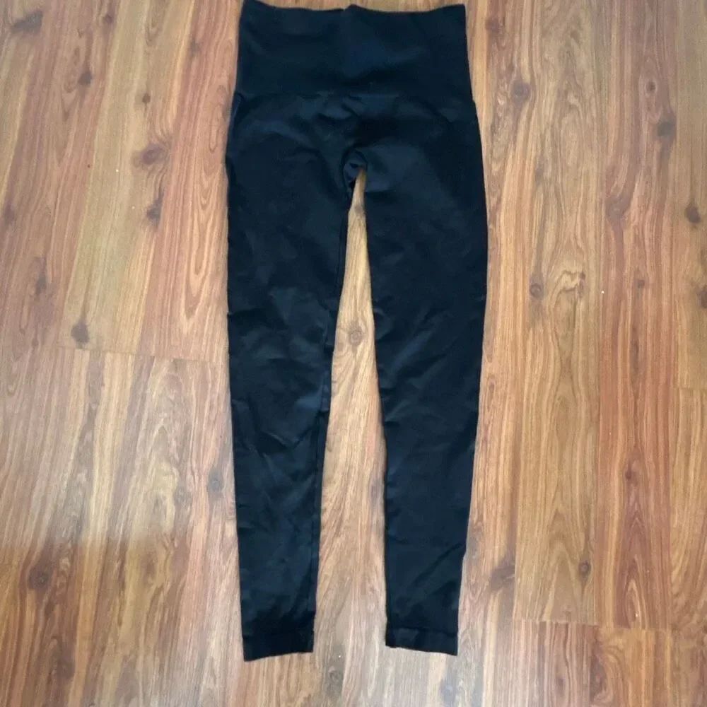 Assets by Spanx Tummy control leggings pants Shapeware black size small